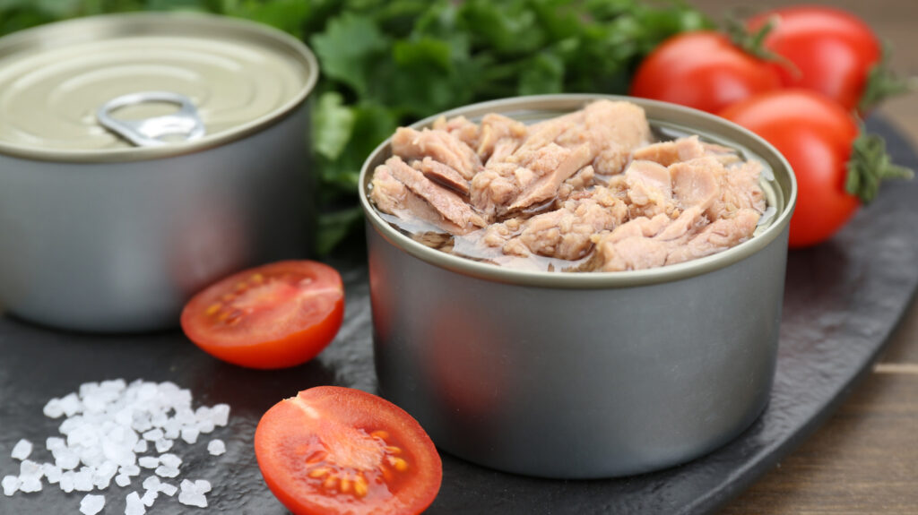 Pouvez-vous stocker du thon en conserve dans le congélateur?