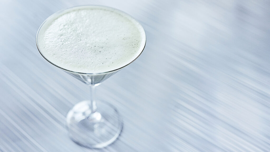 La saumure feta est un incontournable pour un martini savoureux de haut niveau