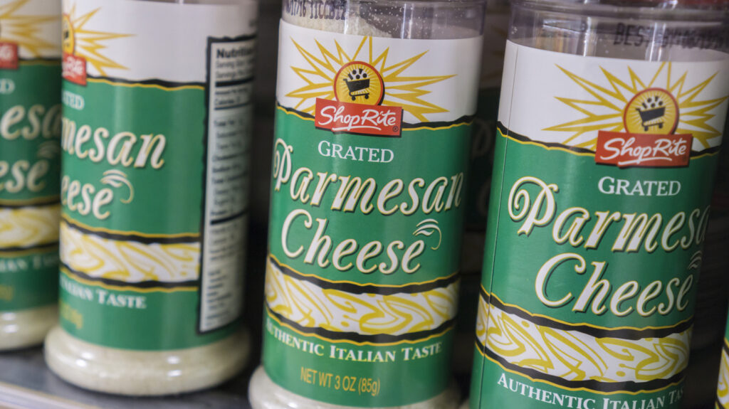 Voici combien de temps le parmesan est bon après l'ouverture