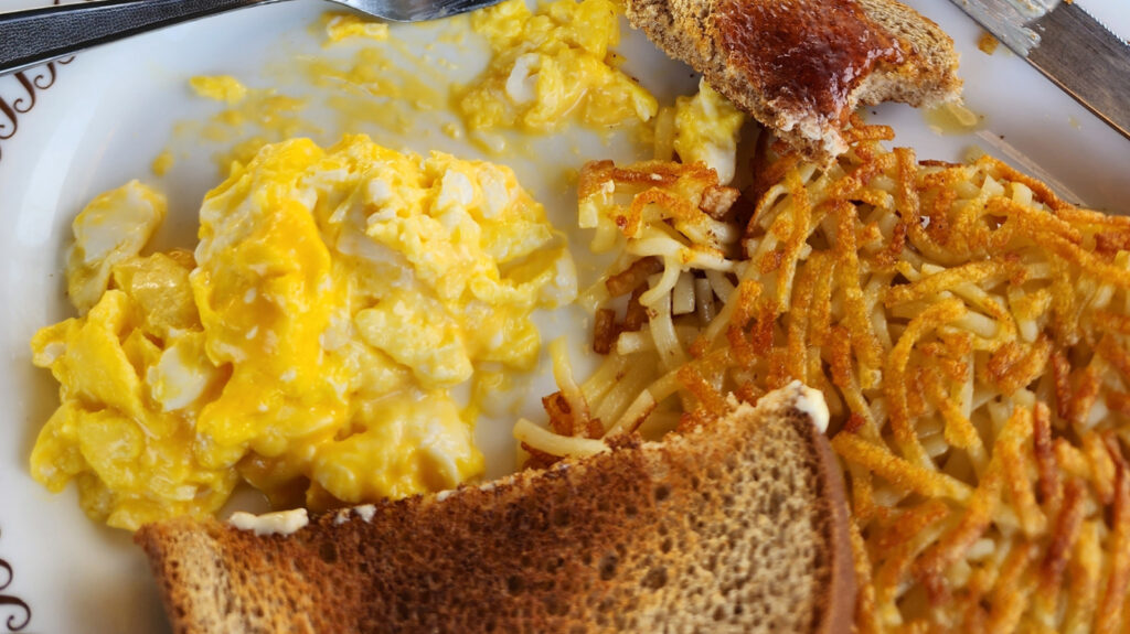 Vous ne devinerez jamais quel élément de menu de restauration rapide préférée des fans était vendu à Waffle House