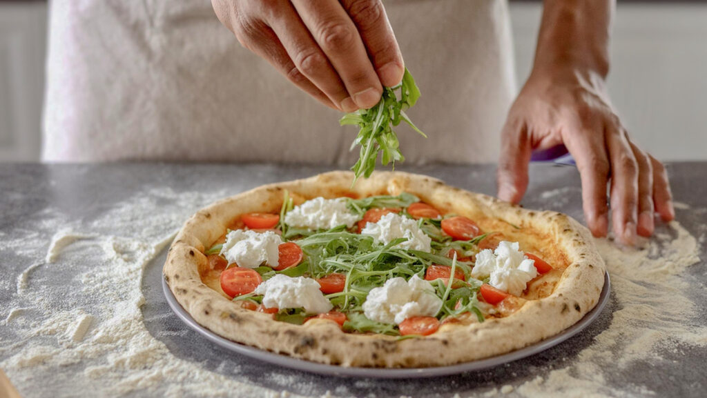 Faites comme les Italiens le font et utilisez ce vert feuillu comme un nouvel ajout à vos garnitures de pizza