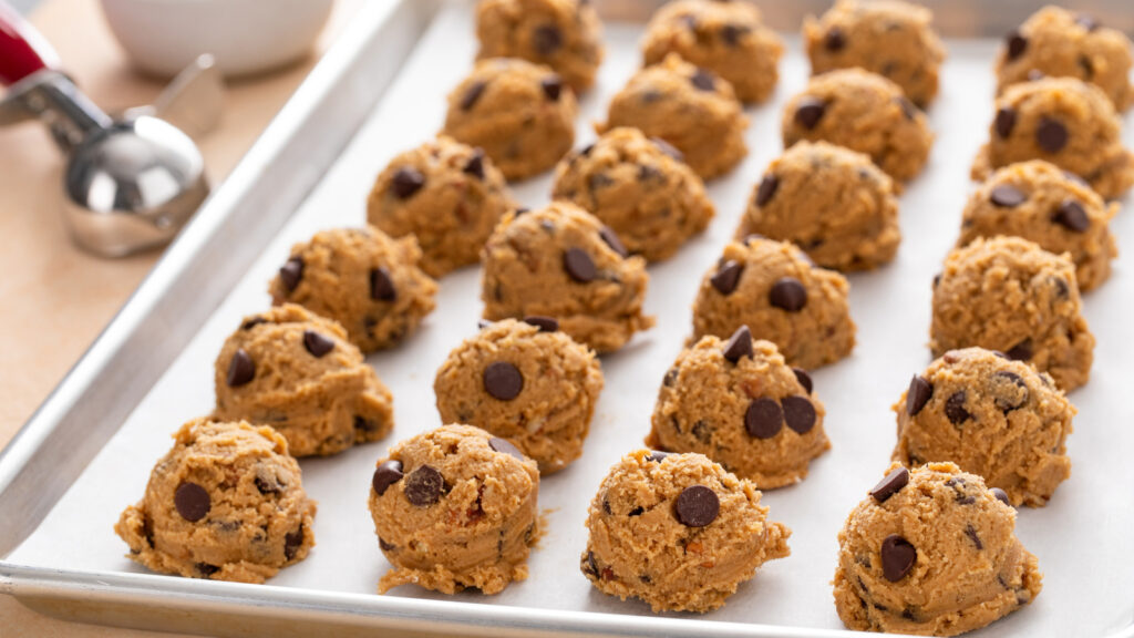 Cette astuce approuvée par des experts fait que la pâte à biscuits achetée en magasin a goûté maison