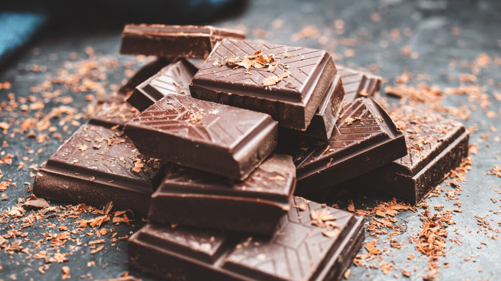 Y a-t-il vraiment des avantages pour la santé à manger du chocolat noir tous les jours?