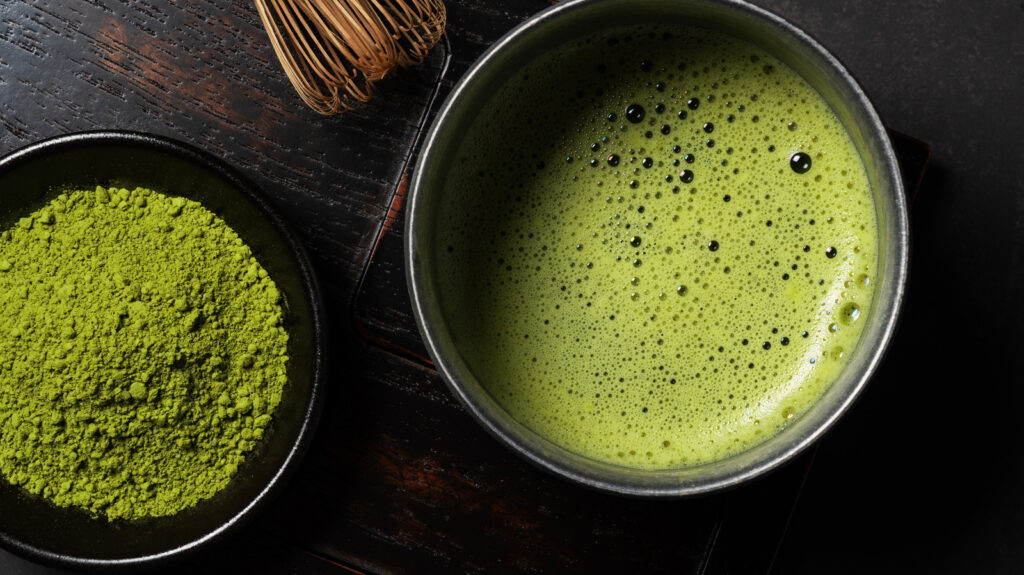 Matcha Vs. Thé vert: Quelle boisson a le plus de caféine?