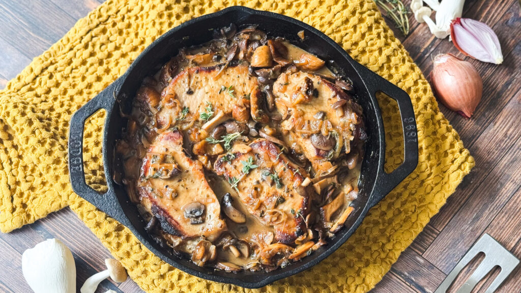 Recette de côtelettes de porc étouffées aromatiques