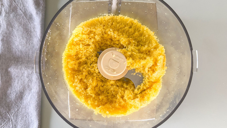 Sugar au citron dans Bowl de robot culinaire