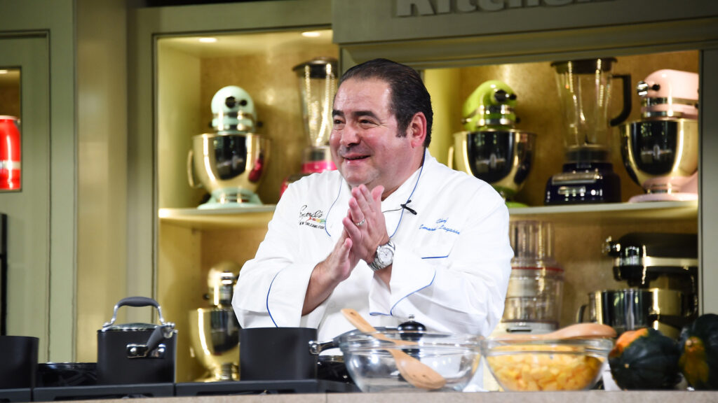 Emeril Lagasse a commencé à dire «Bam! Pour une raison hilarante