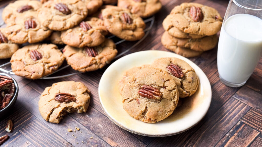 Sauter la tarte et cuire notre recette de biscuits au beurre de pacan