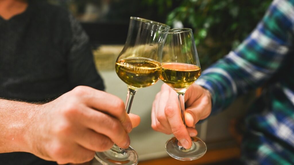 La meilleure façon absolue de stocker et de servir Grappa