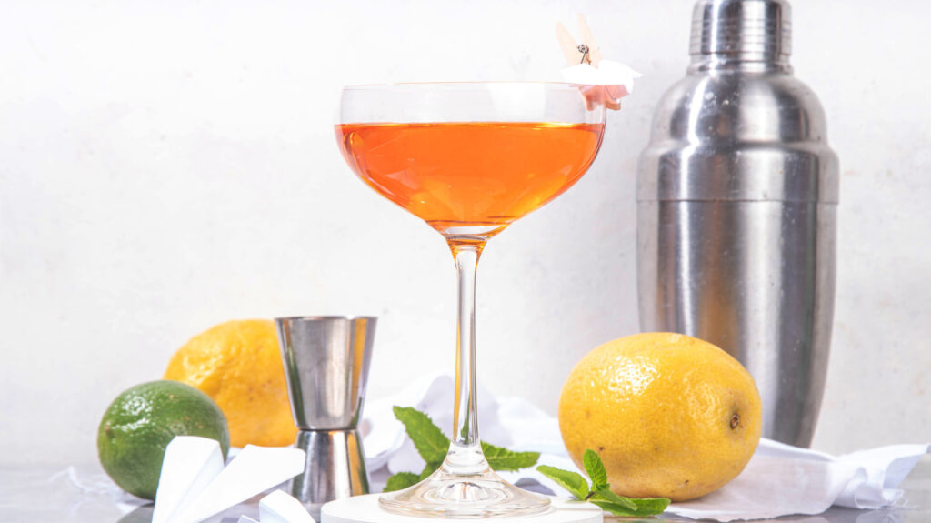 La différence subtile entre une boisson en papier et une boisson plane cassée