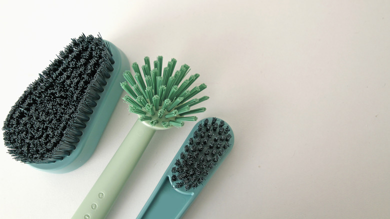 Brosses de cuisine verte