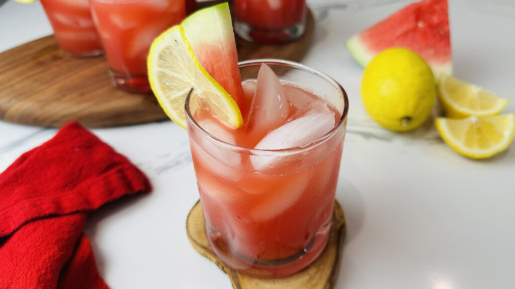 Notre recette de limonade de pastèque est rafraîchissante et facile à faire