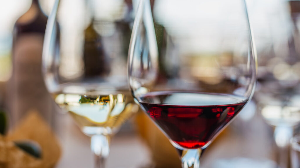 Arrêtez de concentrer vos accords de vins sur les protéines: pourquoi nous voulons mettre fin à cette règle de consommation pour toujours