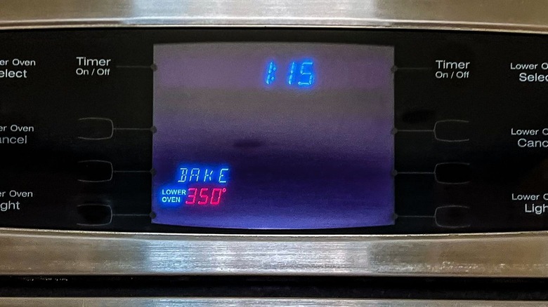 Four préchauffé à 350 f