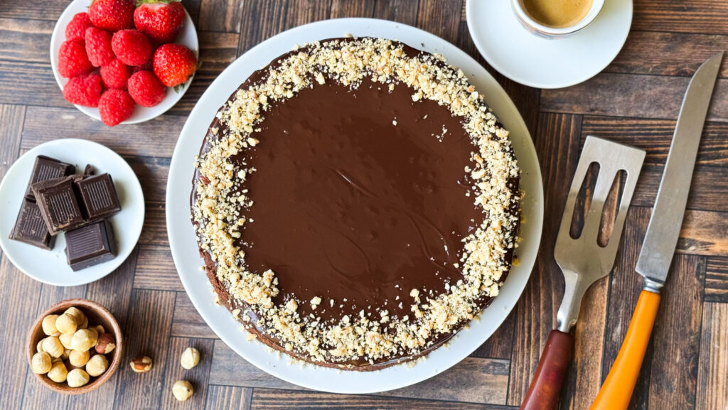 Les amateurs de gâteaux au chocolat sans farine adoreront cette recette décadente de dessert italien