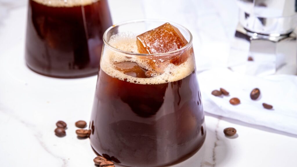 Le cocktail de café en conserve que nous évitons d'acheter à tout prix