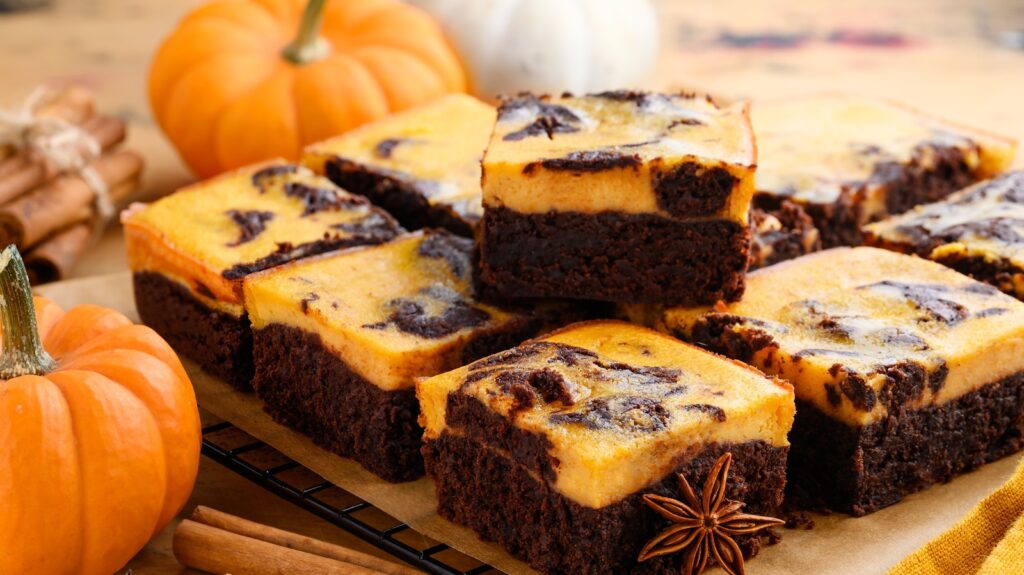 Ces brownies à la citrouille changent la donne pour les week-ends d'automne (il ne vous reste que 2 ingrédients)