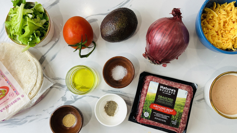 Ingrédients pour les quesadillas au cheeseburger