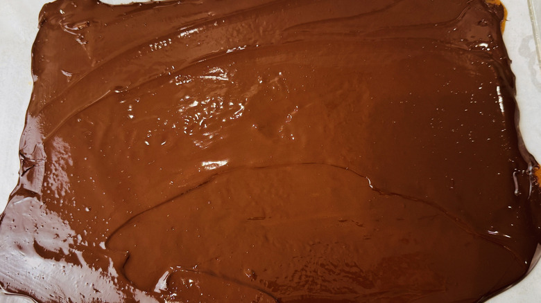 Caramel enrobé de chocolat fondu