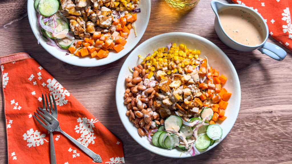 Recette de salade de poulet « BBQ dans un bol »
