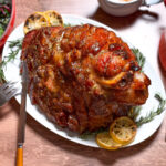 Notre jambon glacé au miso et à l'érable est digne d'un dîner de Noël