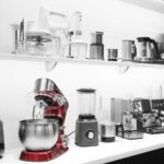 5 mini appareils électroménagers qui transforment la cuisine de semaine en un événement de luxe