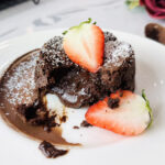 Notre gâteau à la lave fondue au chocolat est absolument digne d'un évanouissement