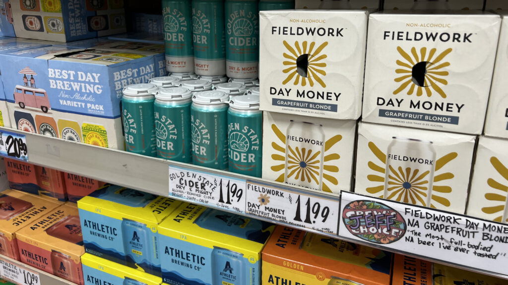 Cette marque de bière classique rend le passage aux boissons non alcoolisées agréable et accessible