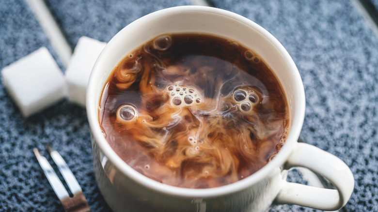 Tasse de café à la crème