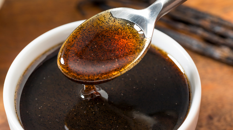 Pâte de gousse de vanille ajoutée au café