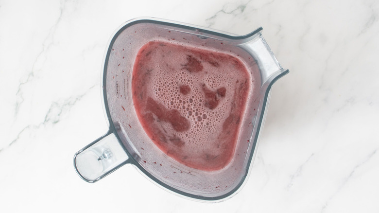 Jus de canneberge au mixeur