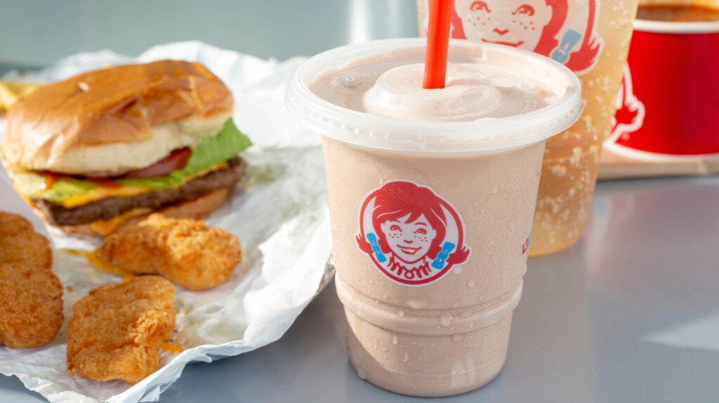 Wendy's possédait cette chaîne de café bien-aimée. Savez-vous lequel ?