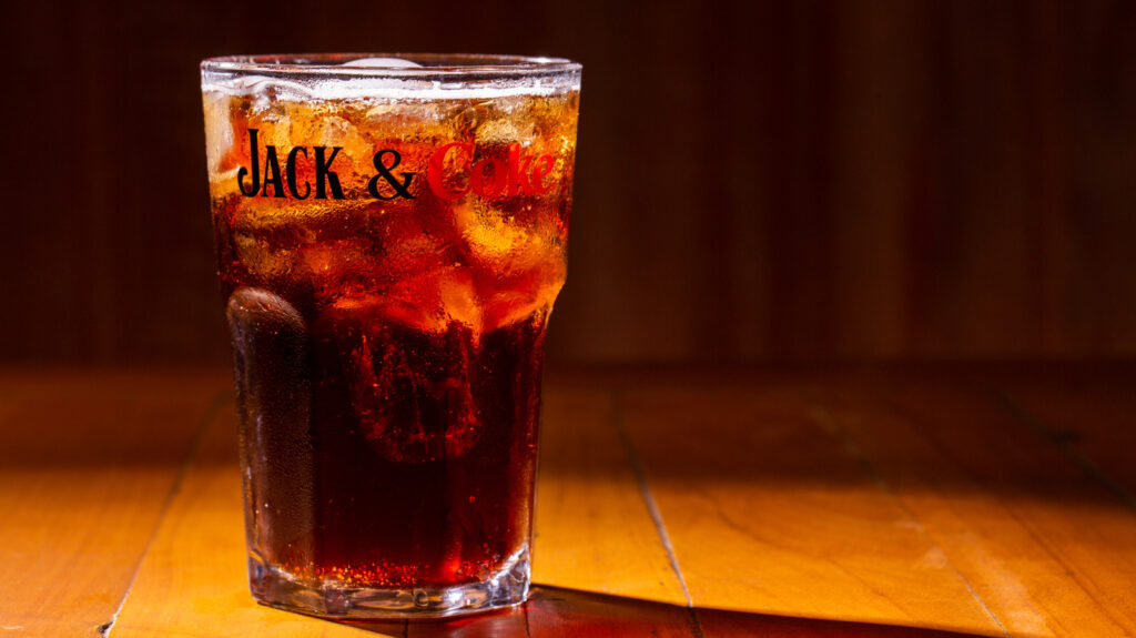 Abandonnez le Coca de base : associez plutôt le Jack Daniel's à celui-ci