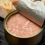 Ne jetez pas ces vieilles boîtes de thon ! Voici comment les transformer en adorables jardinières DIY