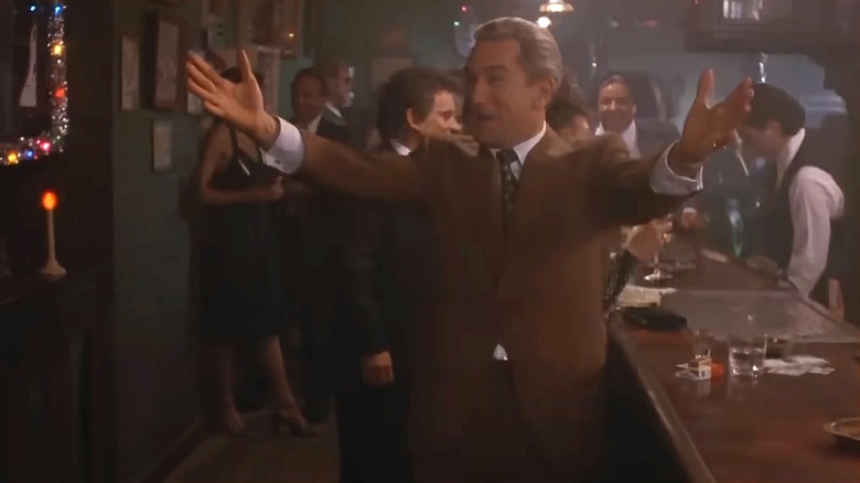 Robert De Niro dans une scène de "Les Affranchis" abattu à la taverne de Neir