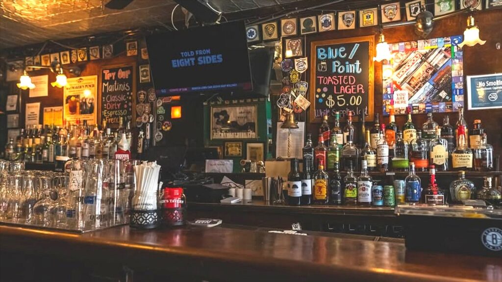 L'un des bars d'exploitation les plus anciens de New York était autrefois une star de votre film de mafia préféré