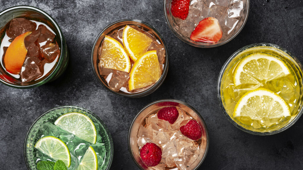Vous n'avez plus de sirop simple ? Adoucissez plutôt votre cocktail avec cet incontournable du garde-manger