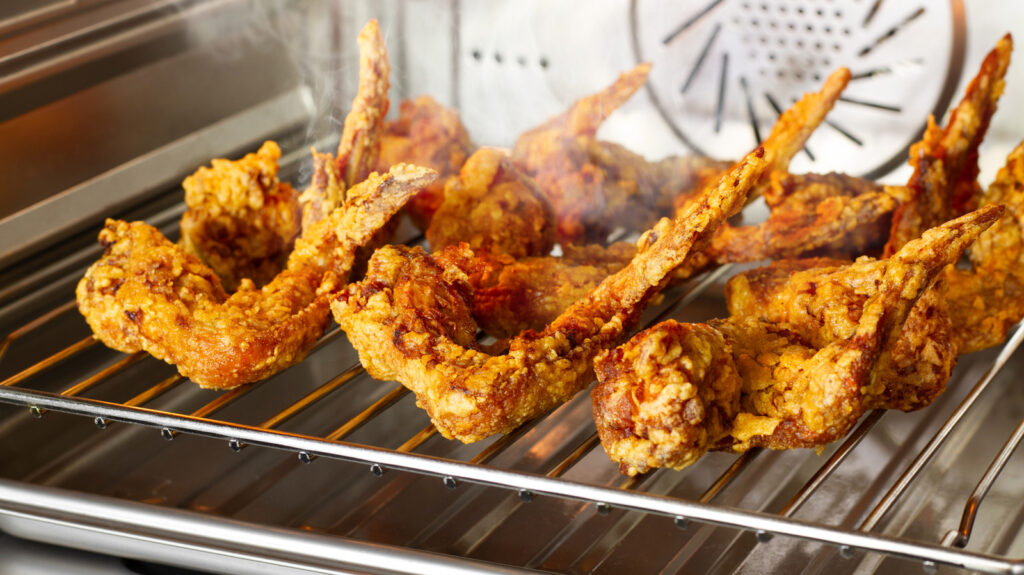 La bonne façon d'utiliser le réglage de la friteuse à air de votre four pour de meilleurs repas
