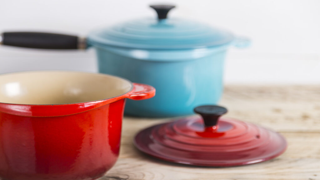 Si vous trouvez un Le Creuset en friperie, vérifiez-le avant de l'acheter