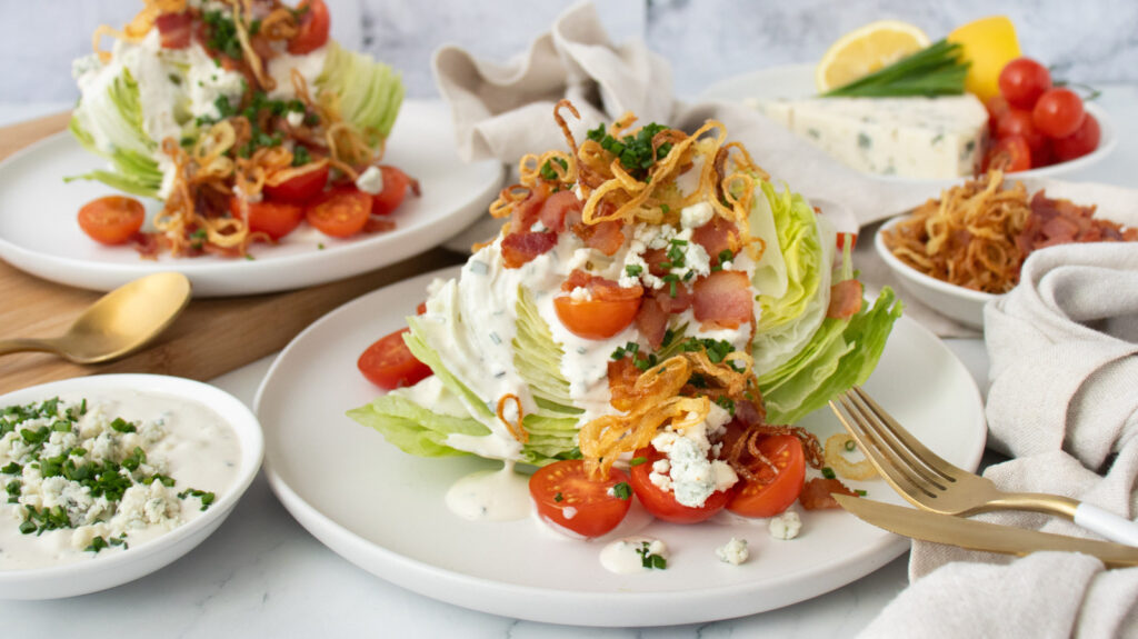 Recette de salade de quartiers de fromage bleu à l'ancienne