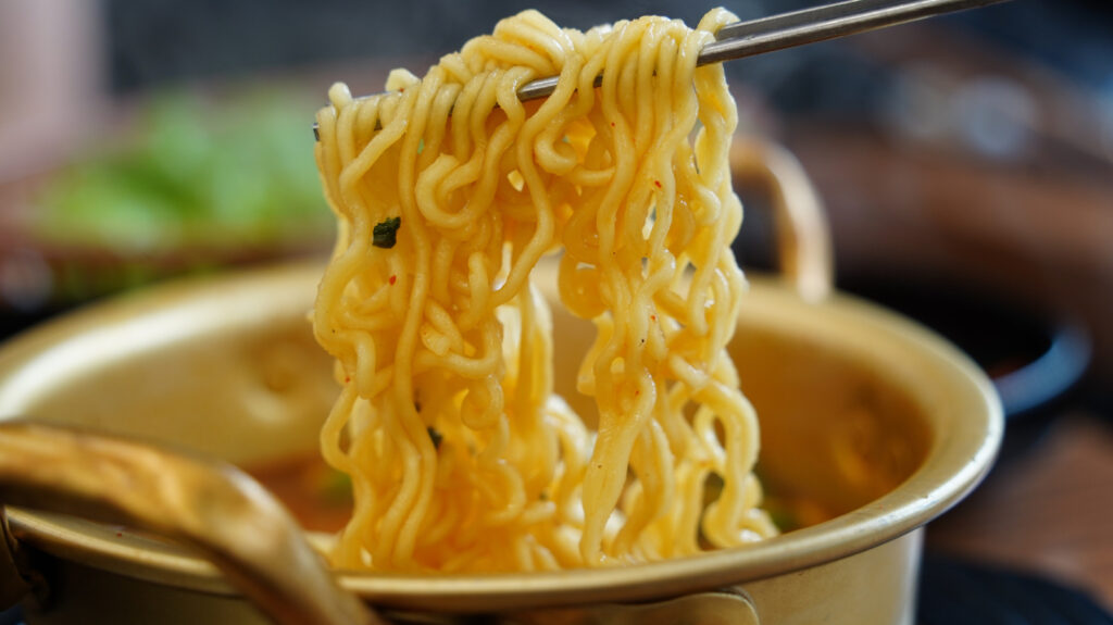 Combien de temps faut-il réellement pour que les ramen instantanés expirent