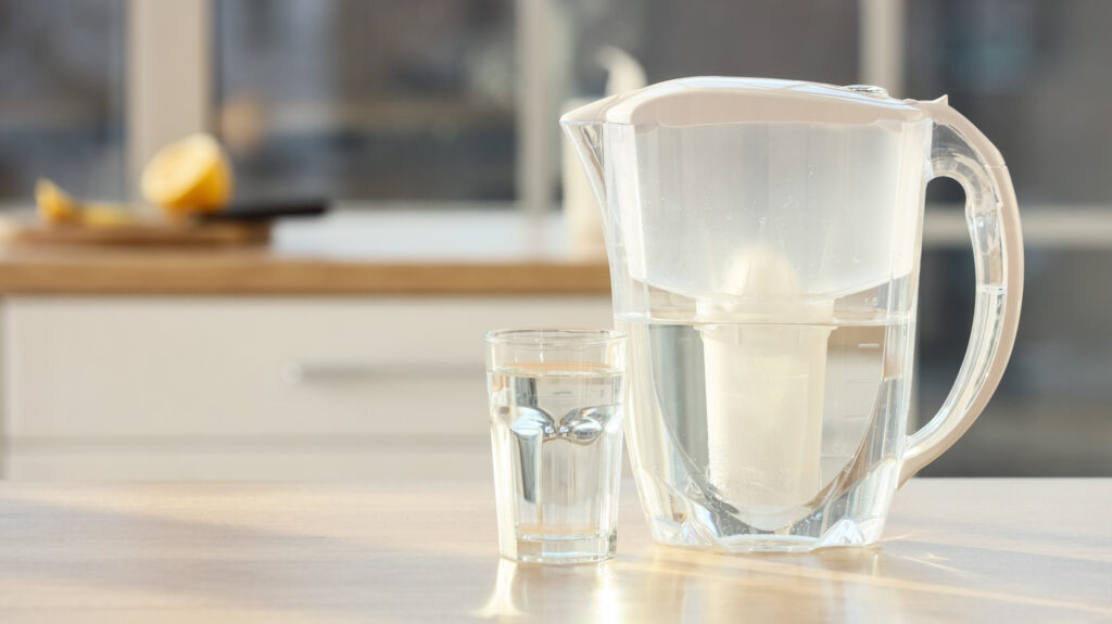 Combien de temps durent généralement les pichets filtrants à eau ?