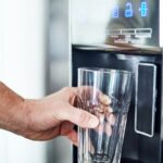 Quelle est la durée de vie moyenne du distributeur d’eau intégré de votre réfrigérateur ?
