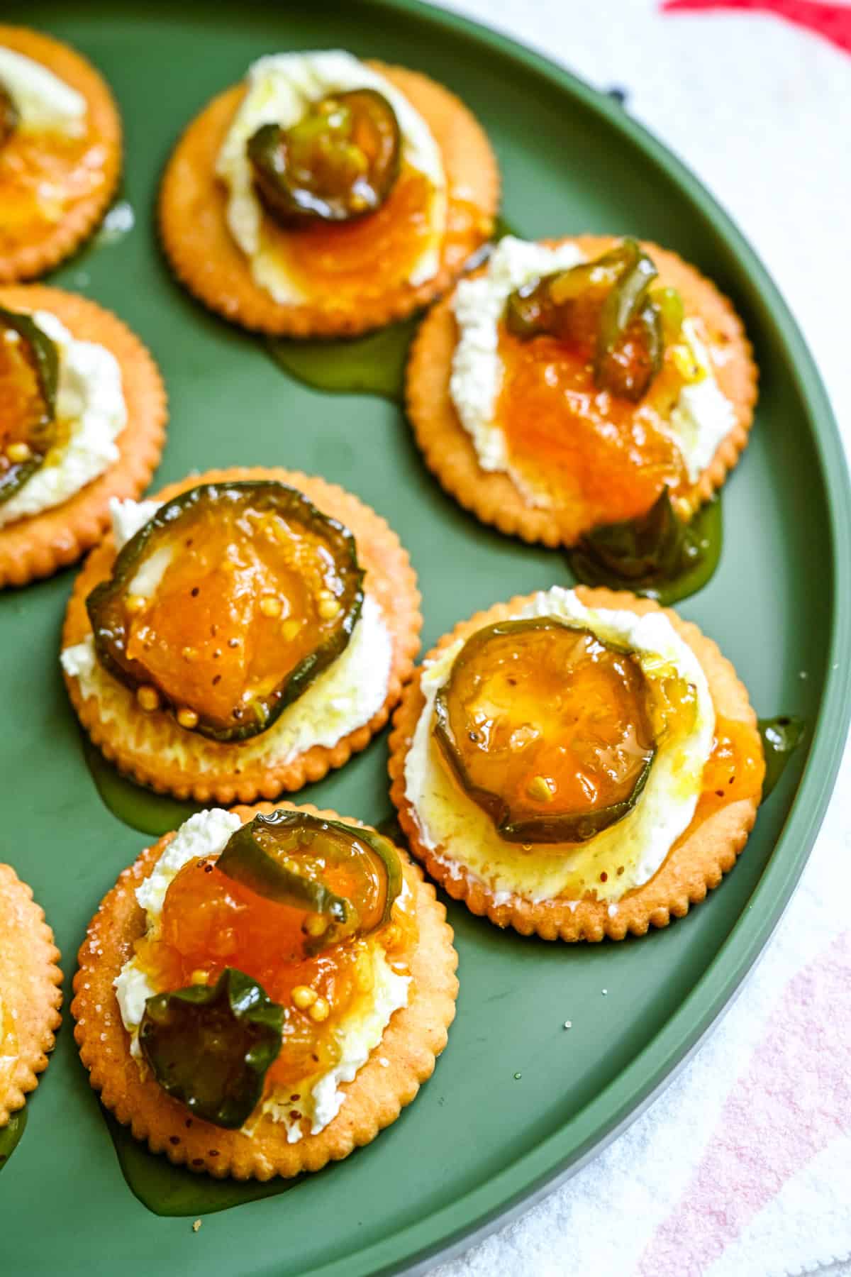 Des bonbons cowboy sur des crackers Ritz.