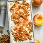 Glace croustillante aux pêches