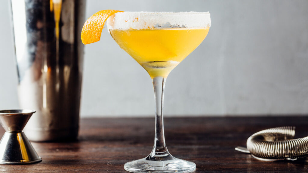 Un expert Hennessy partage le cocktail qui vous fera siroter du cognac même le jour le plus chaud de l'année