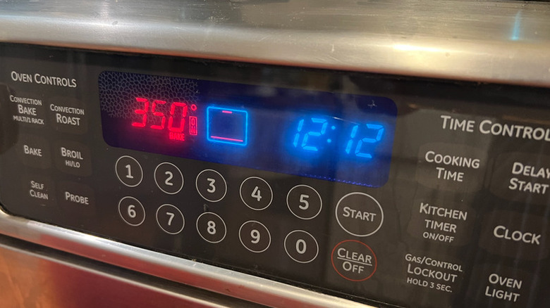 Température du four réglée à 350 F
