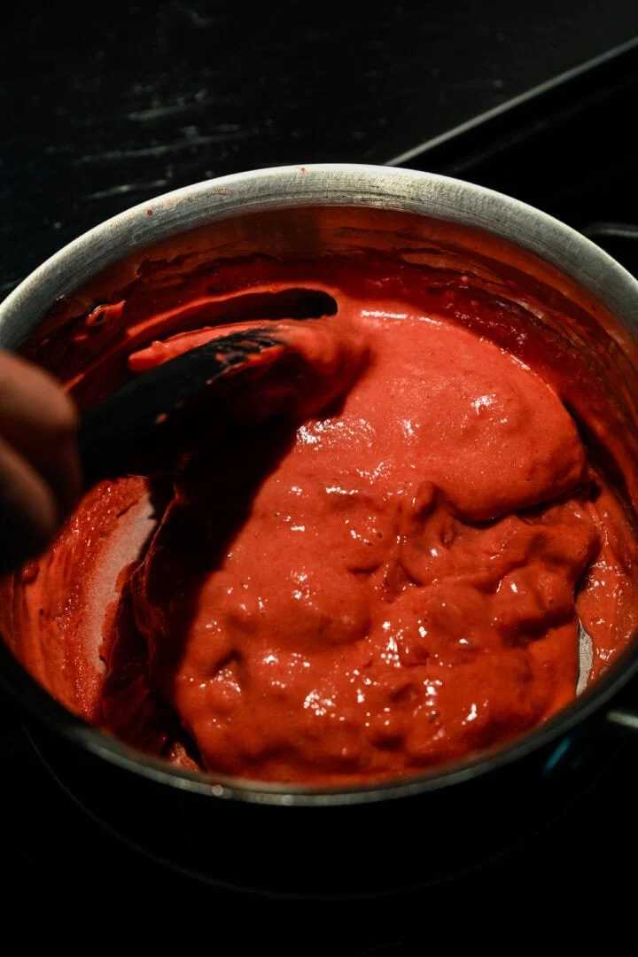 Twizzler la pâte pendant la cuisson.