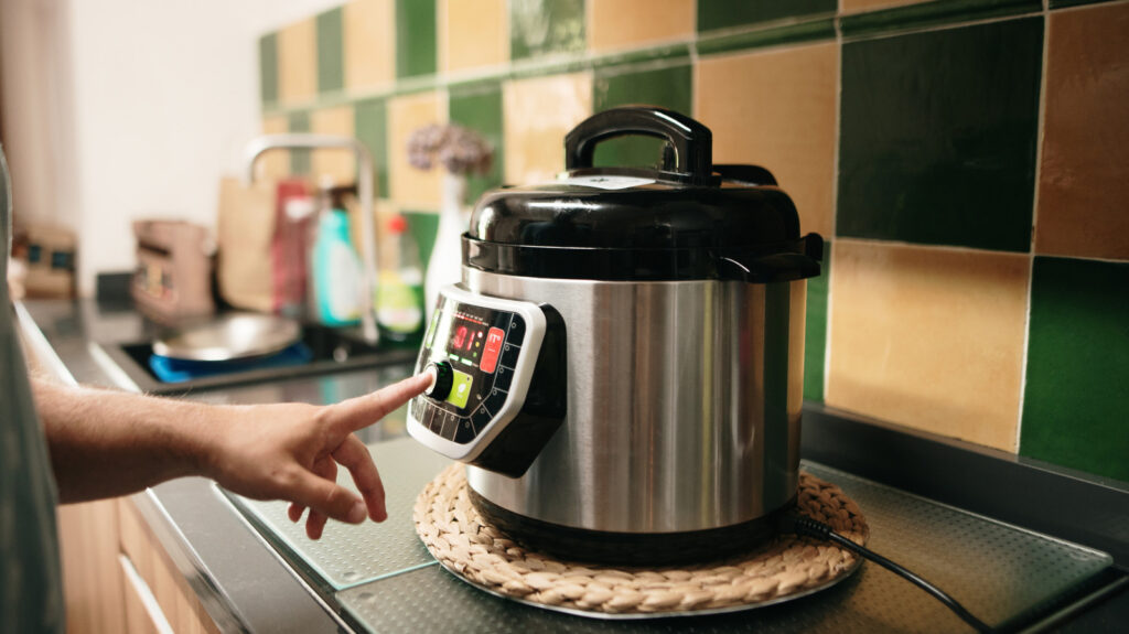 Cette mijoteuse la mieux notée que vous pouvez acheter en 2026 a une double fonction sous vide