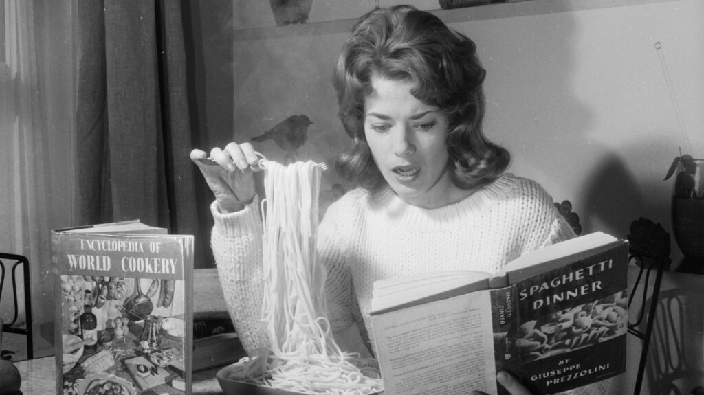 Le plat de pâtes vintage unique que seuls les cuisiniers amateurs les plus courageux devraient essayer